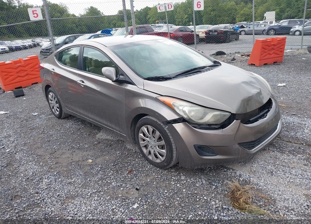 2013 HYUNDAI ELANTRA GLS VIN: 5NPDH4AE6DH182386