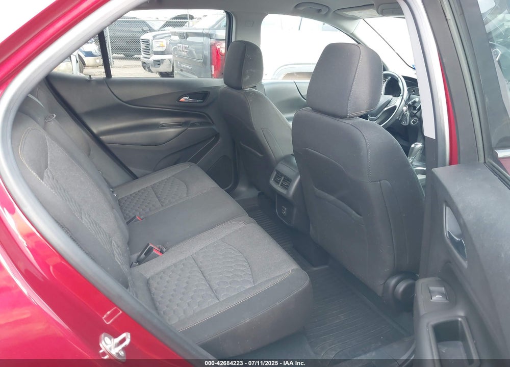 2019 CHEVROLET EQUINOX VIN: 3GNAXJEV5KS632375