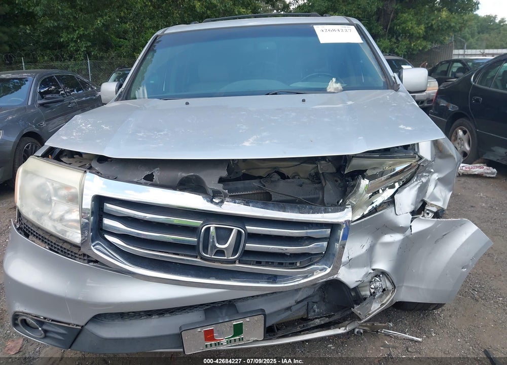 2013 HONDA PILOT VIN: 5FNYF3H57DB030090