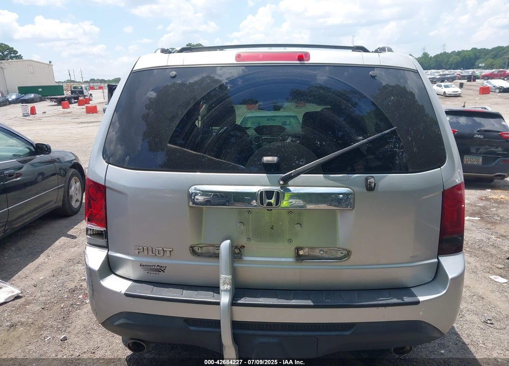 2013 HONDA PILOT VIN: 5FNYF3H57DB030090