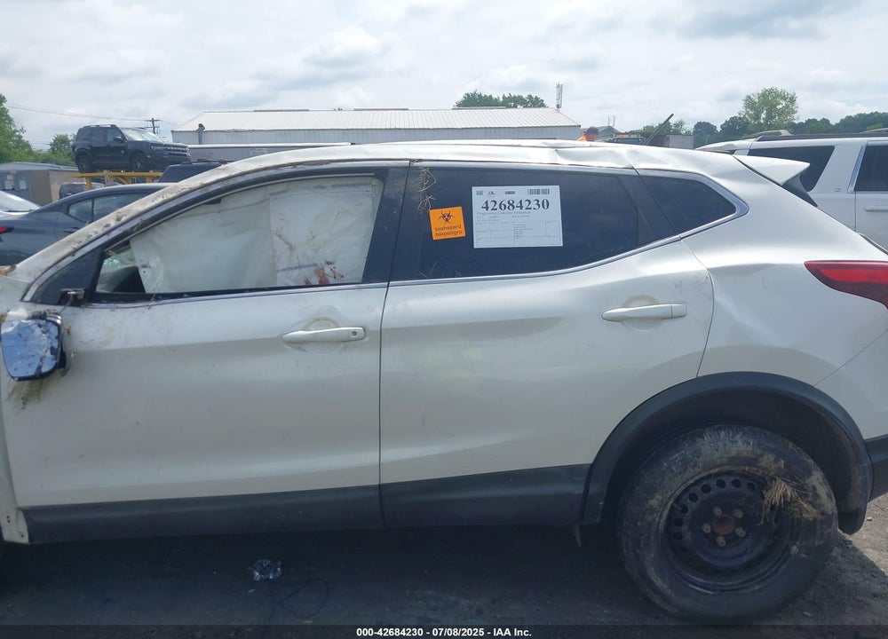 2017 NISSAN ROGUE SPORT VIN: JN1BJ1CP3HW007752
