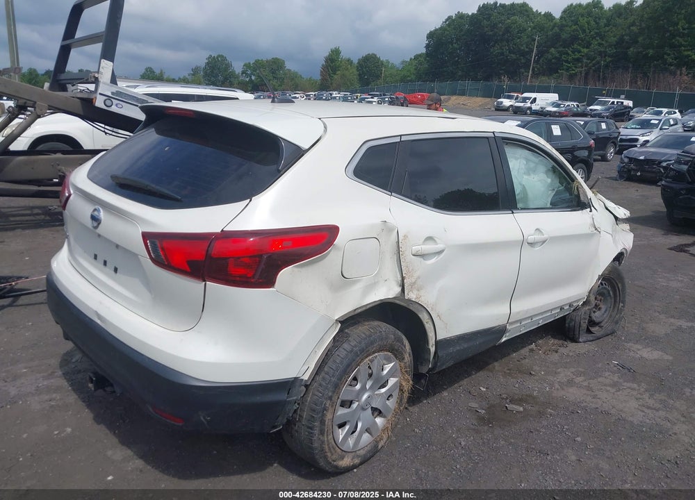 2017 NISSAN ROGUE SPORT VIN: JN1BJ1CP3HW007752