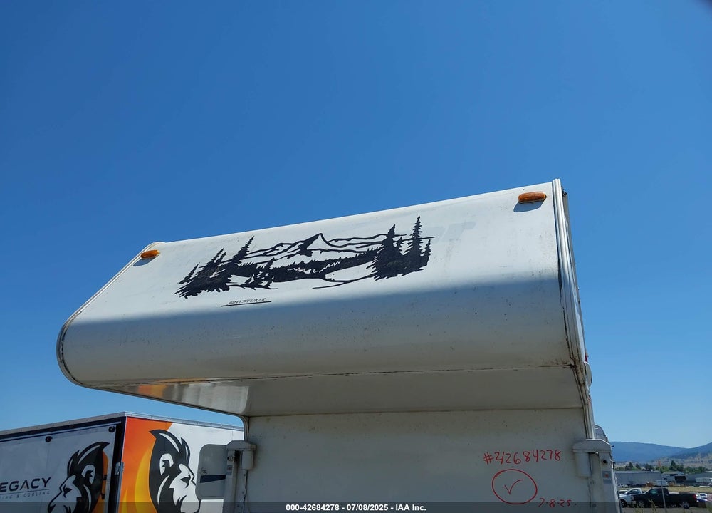 2011 ADVENTURER TRUCK BED CAMPER VIN: 15777