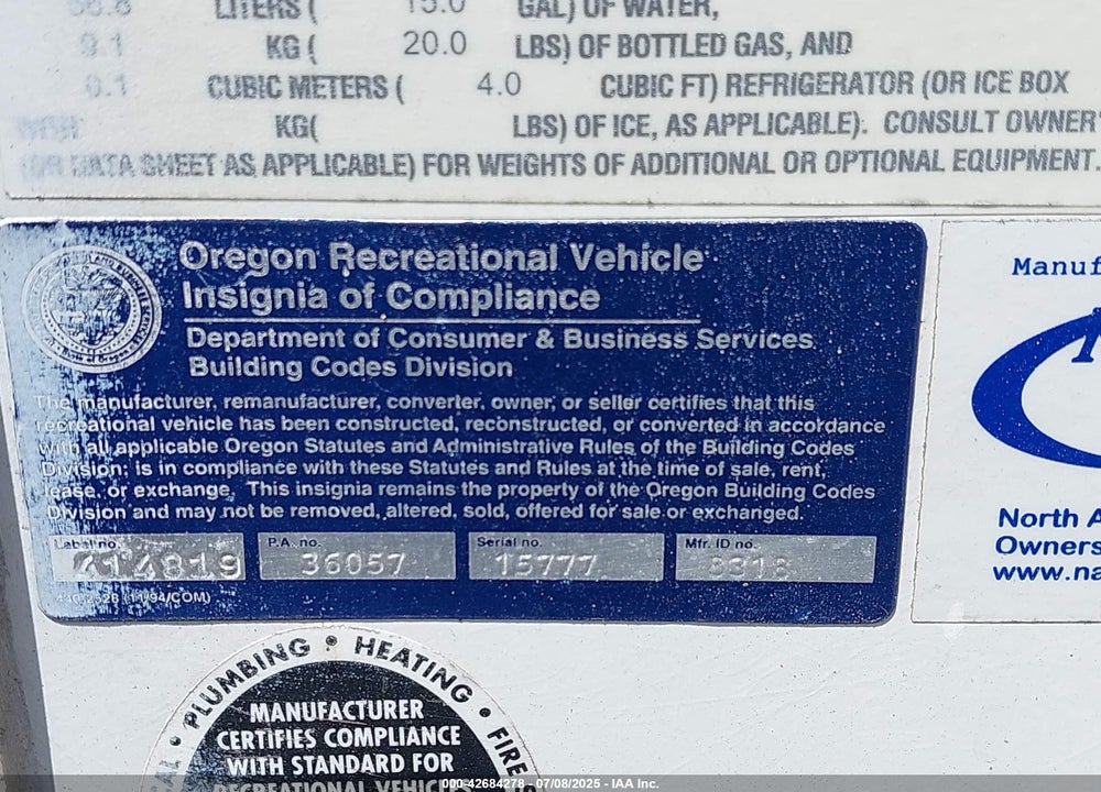 2011 ADVENTURER TRUCK BED CAMPER VIN: 15777