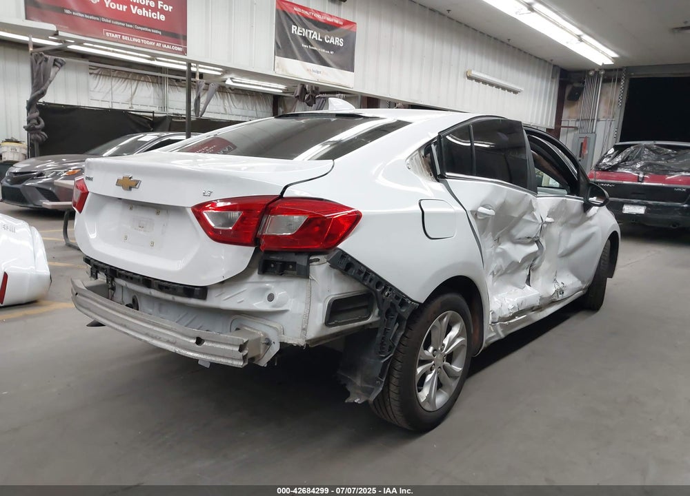 2019 CHEVROLET CRUZE VIN: 1G1BE5SM9K7112001