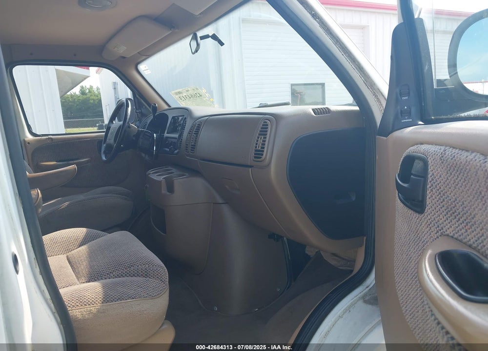 2000 DODGE RAM WAGON 3500 VIN: 2B5WB35Z1YK130532