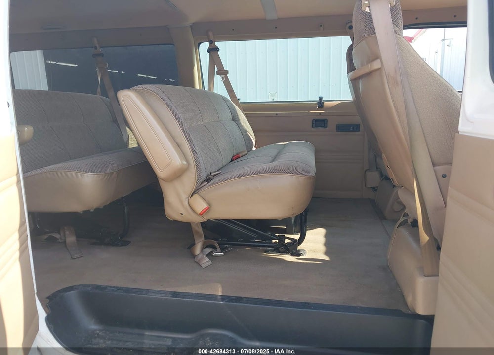 2000 DODGE RAM WAGON 3500 VIN: 2B5WB35Z1YK130532