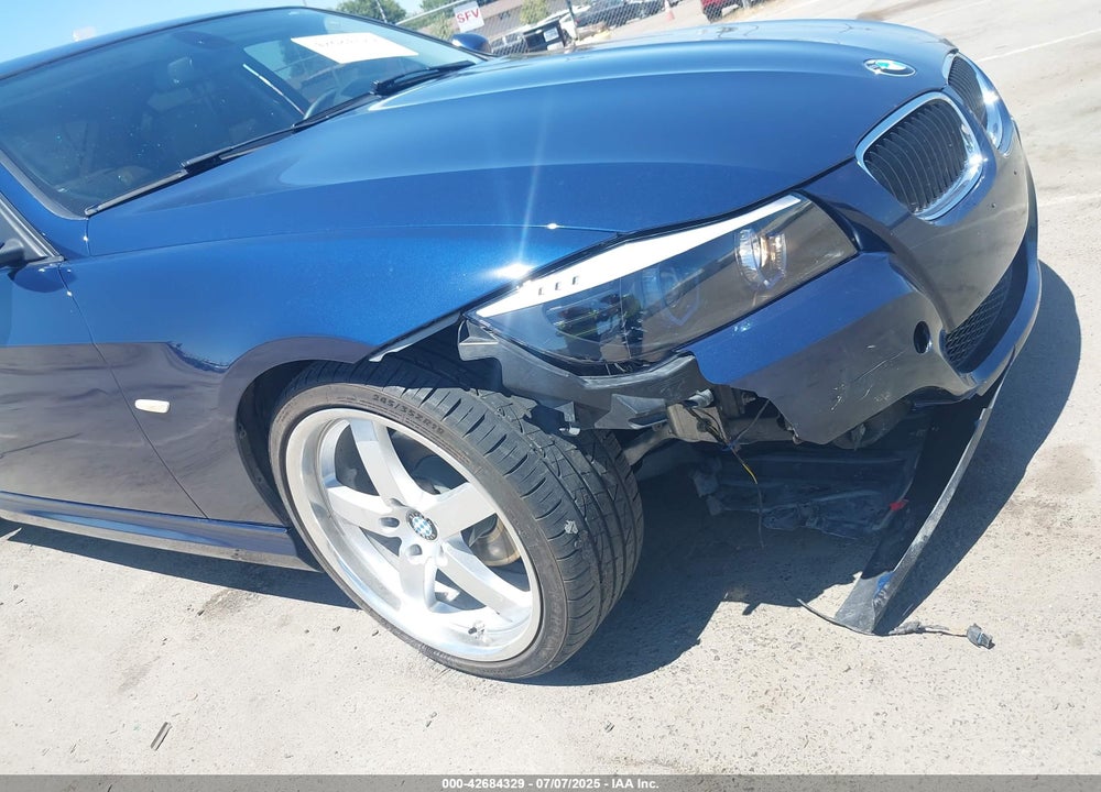 2011 BMW 3 SERIES VIN: WBAPH5G58BNM82550