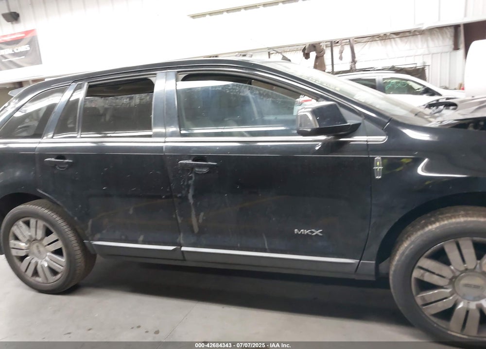 2008 LINCOLN MKX VIN: 2LMDU68C08BJ30135
