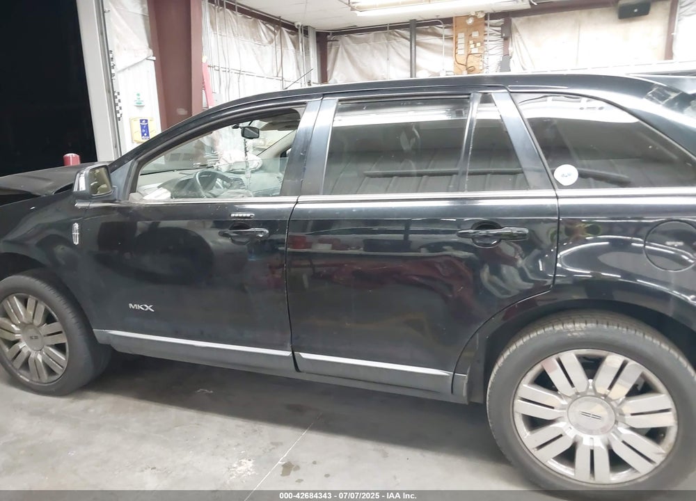 2008 LINCOLN MKX VIN: 2LMDU68C08BJ30135