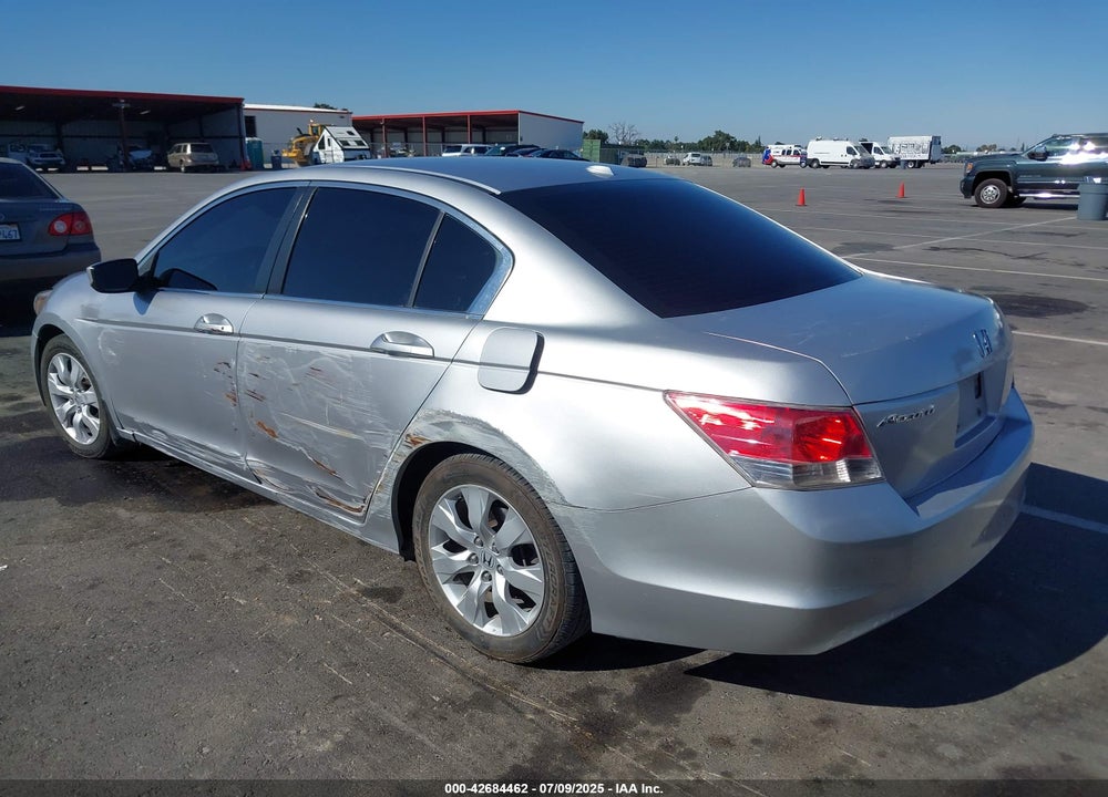 2008 HONDA ACCORD VIN: 1HGCP26868A048899