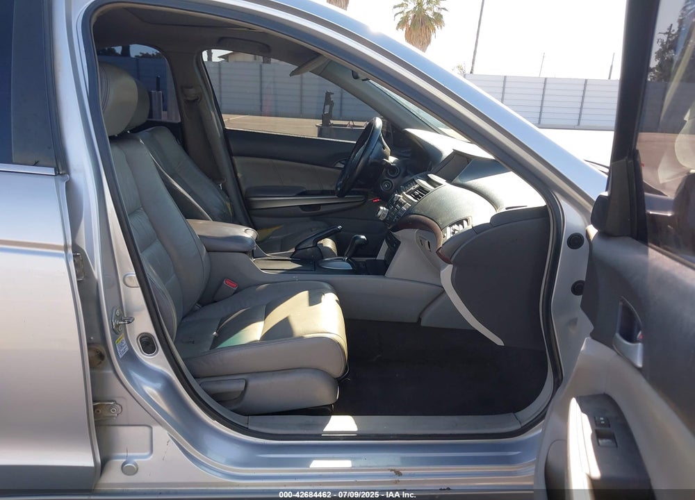2008 HONDA ACCORD VIN: 1HGCP26868A048899