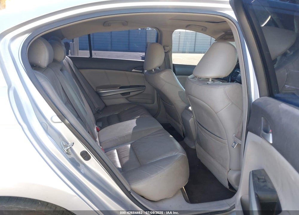 2008 HONDA ACCORD VIN: 1HGCP26868A048899