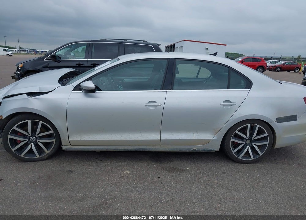 2013 VOLKSWAGEN JETTA VIN: 3VW4A7AJ2DM236891