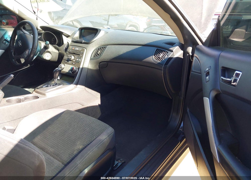 2010 HYUNDAI GENESIS VIN: KMHHT6KD6AU031014