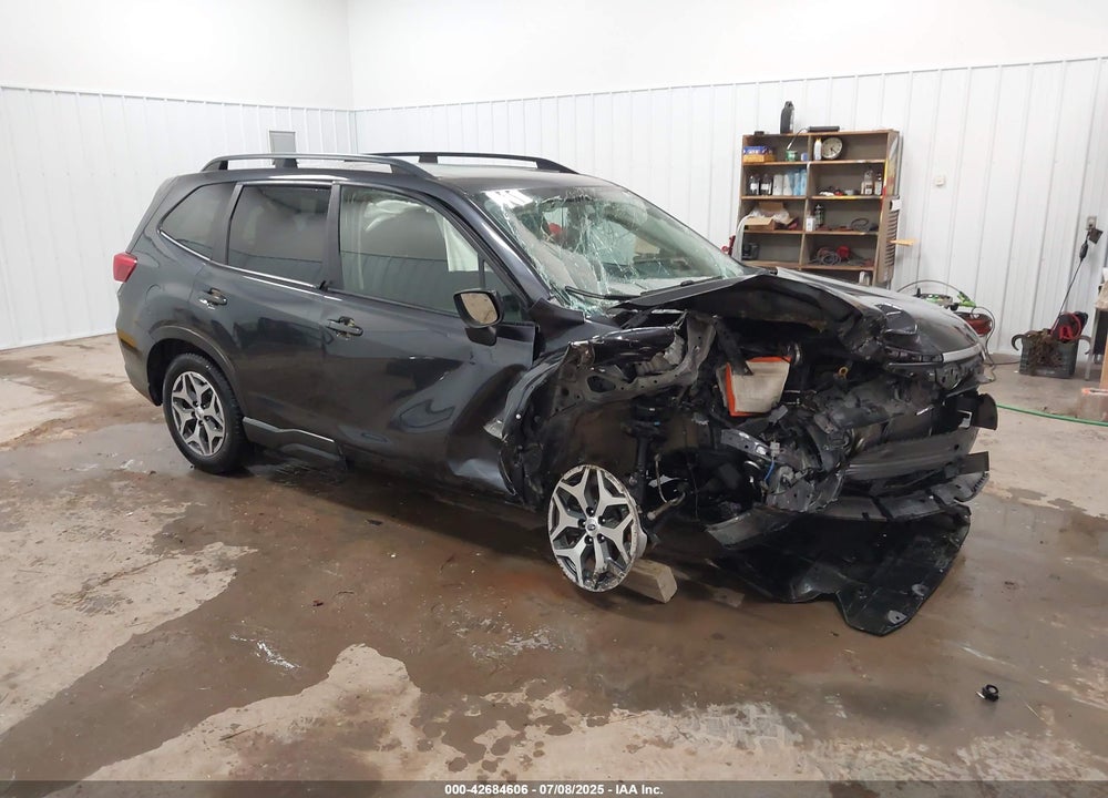 2019 SUBARU FORESTER PREMIUM VIN: JF2SKAGCXKH473323
