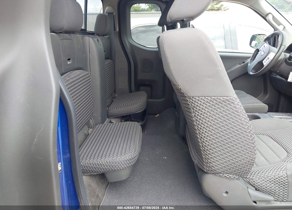 2015 NISSAN FRONTIER VIN: 1N6AD0CW1FN767065