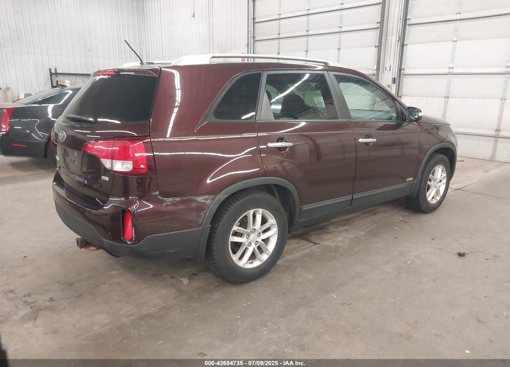2015 KIA SORENTO VIN: 5XYKTDA62FG639803