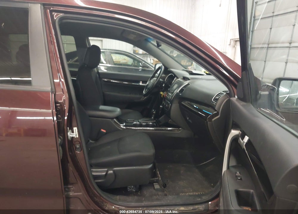 2015 KIA SORENTO VIN: 5XYKTDA62FG639803