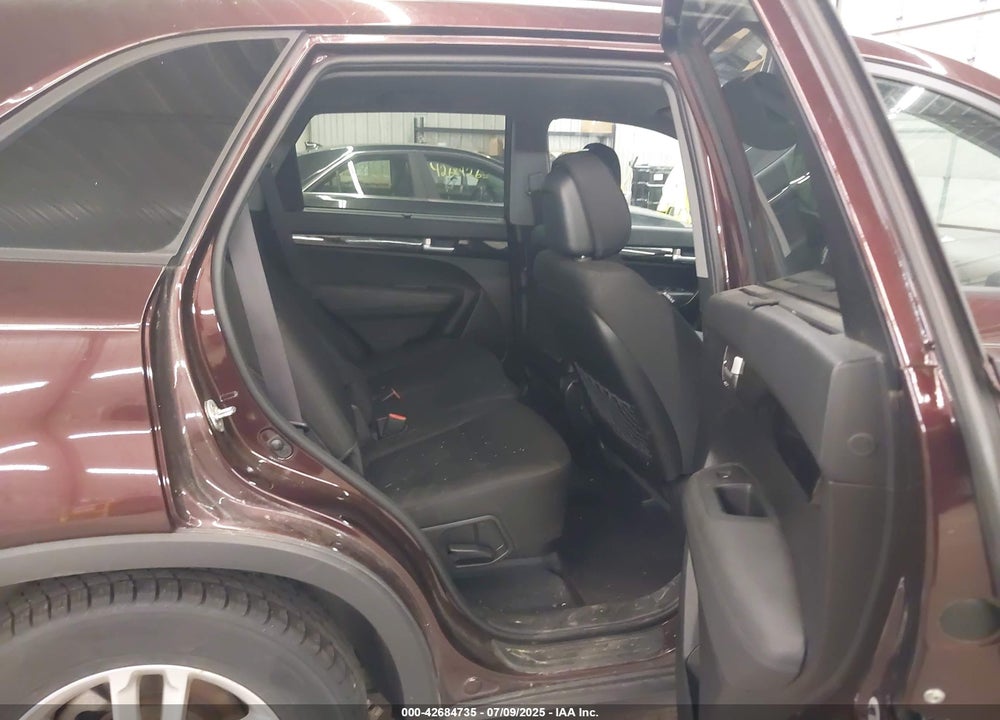 2015 KIA SORENTO VIN: 5XYKTDA62FG639803