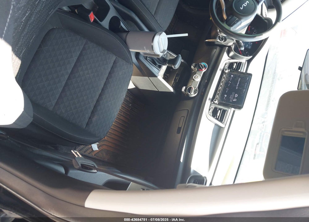 2023 KIA RIO VIN: 3KPA24AD2PE616582