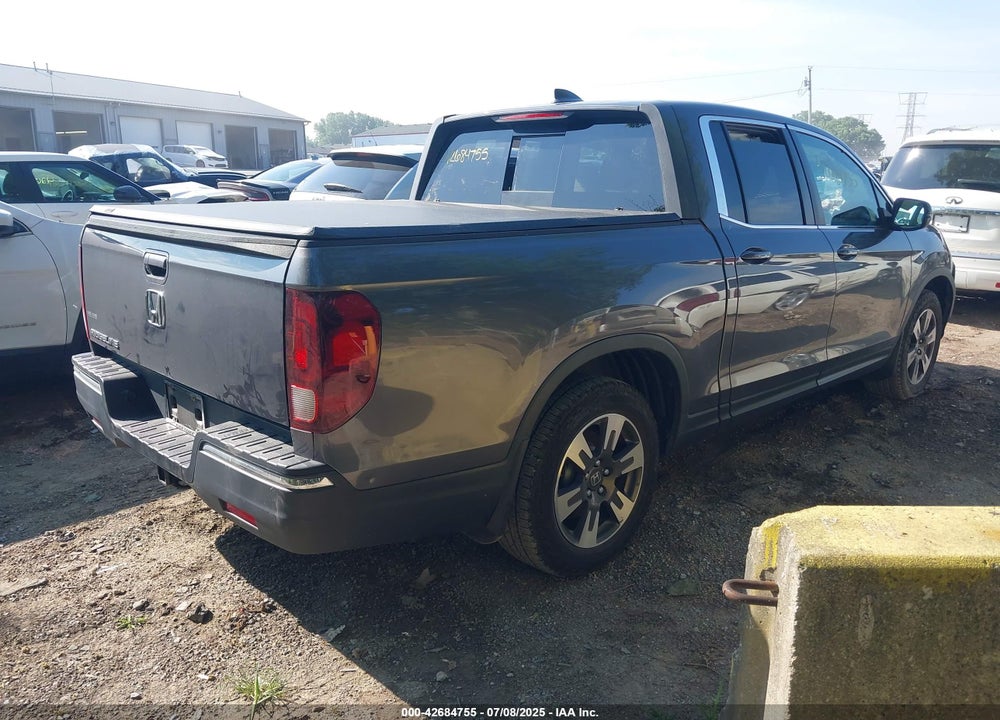 2019 HONDA RIDGELINE RTL VIN: 5FPYK2F58KB008421