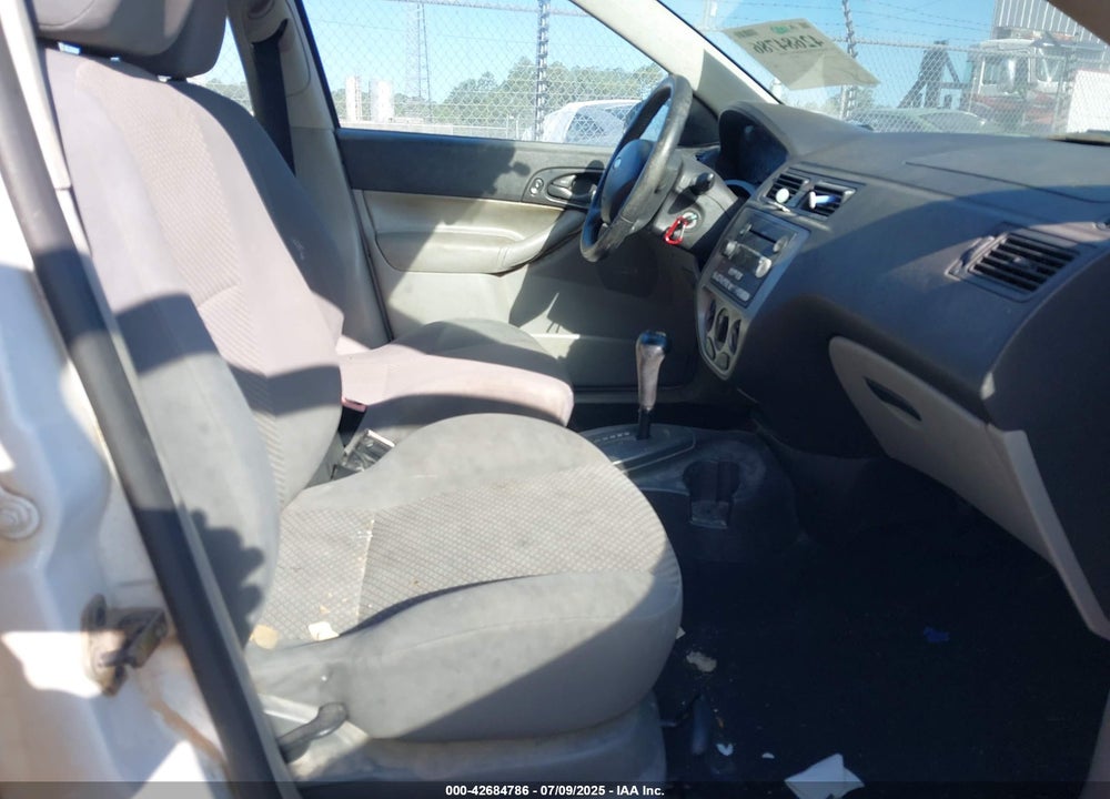 2005 FORD FOCUS ZX5 VIN: 3FAFP37N55R139062