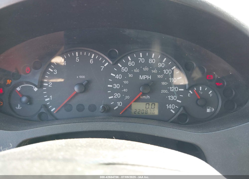 2005 FORD FOCUS ZX5 VIN: 3FAFP37N55R139062
