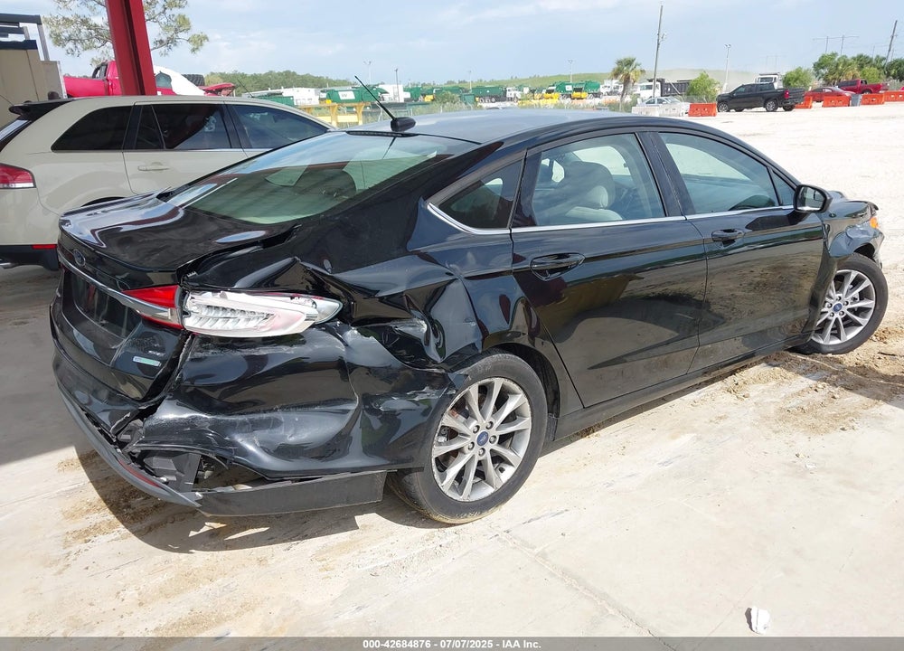 2017 FORD FUSION VIN: 3FA6P0HDXHR161759