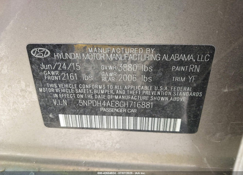 2016 HYUNDAI ELANTRA VIN: 5NPDH4AE8GH716881