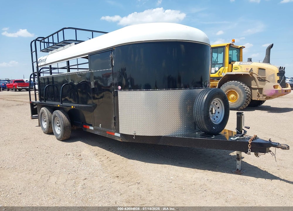 2021 SUPERIOR TRL LVST 18' VIN: 4C9SBBJ23M1597006