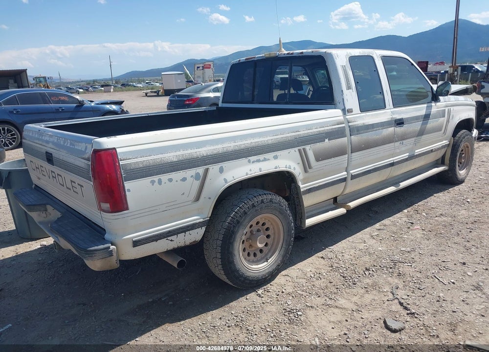 1992 CHEVROLET GMT-400 K1500 VIN: 2GCEK19K2N1147104
