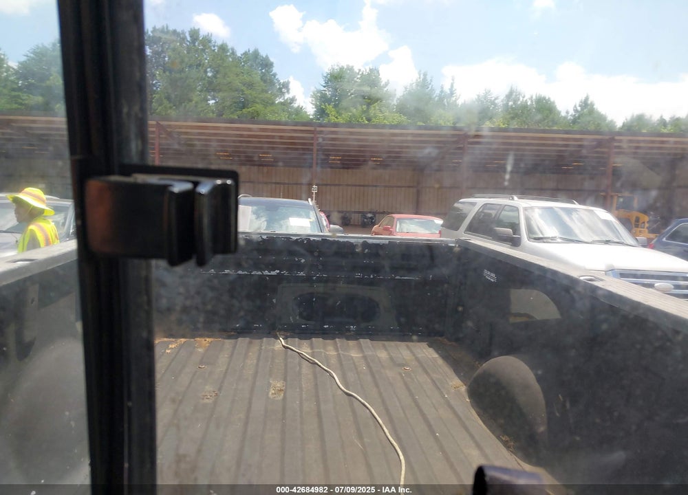 2004 FORD F-150 STX/XL/XLT VIN: 1FTRF12W64NC48811