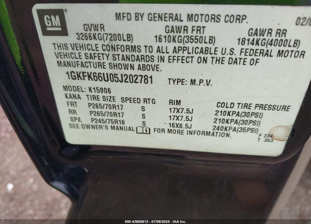2005 GMC YUKON XL 1500 DENALI VIN: 1GKFK66U05J202781