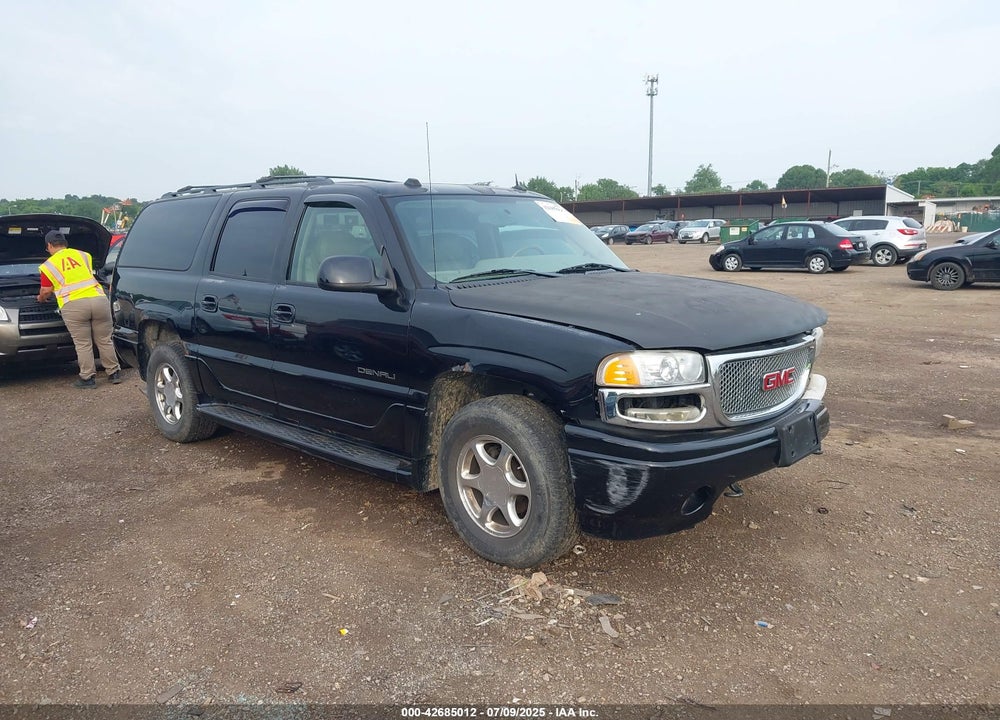 2005 GMC YUKON XL 1500 DENALI VIN: 1GKFK66U05J202781