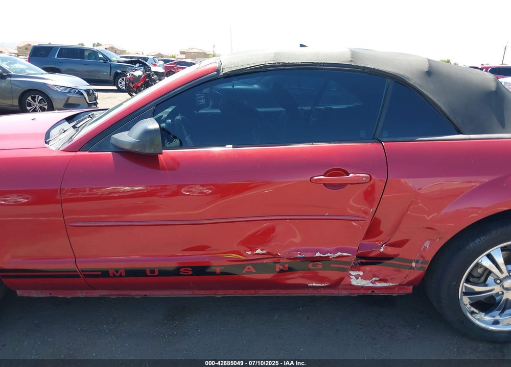 2005 FORD MUSTANG VIN: 1ZVFT84N455197638