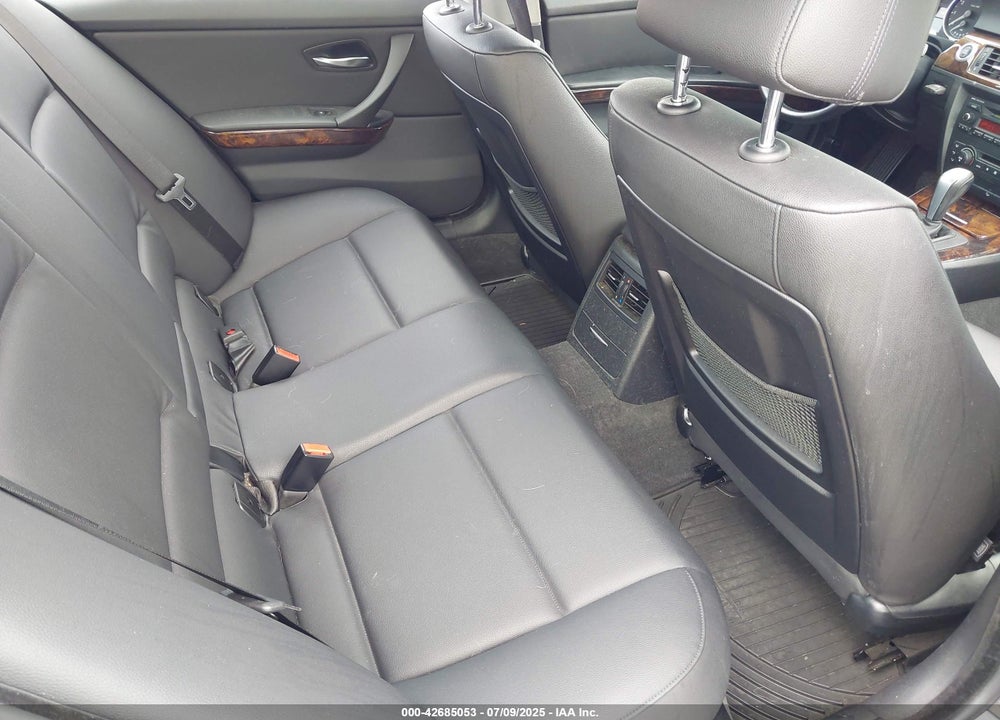2006 BMW 325 VIN: WBAVD13556KV09258