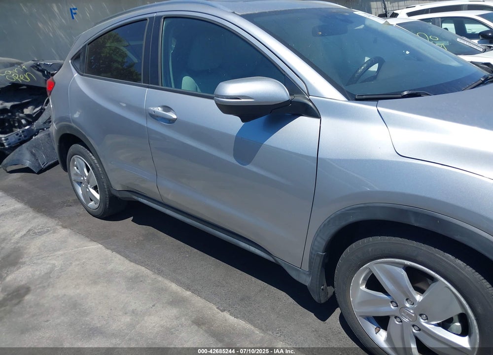 2019 HONDA HR-V EX VIN: 3CZRU5H58KM728393