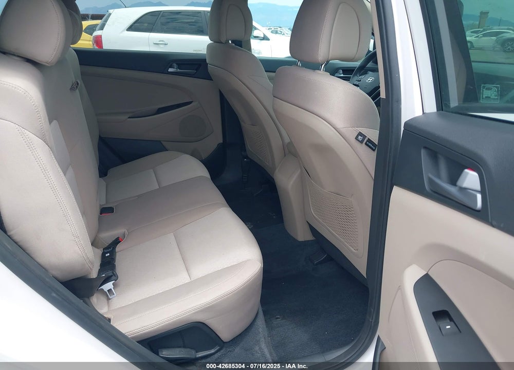 2016 HYUNDAI TUCSON VIN: KM8J23A48GU154133