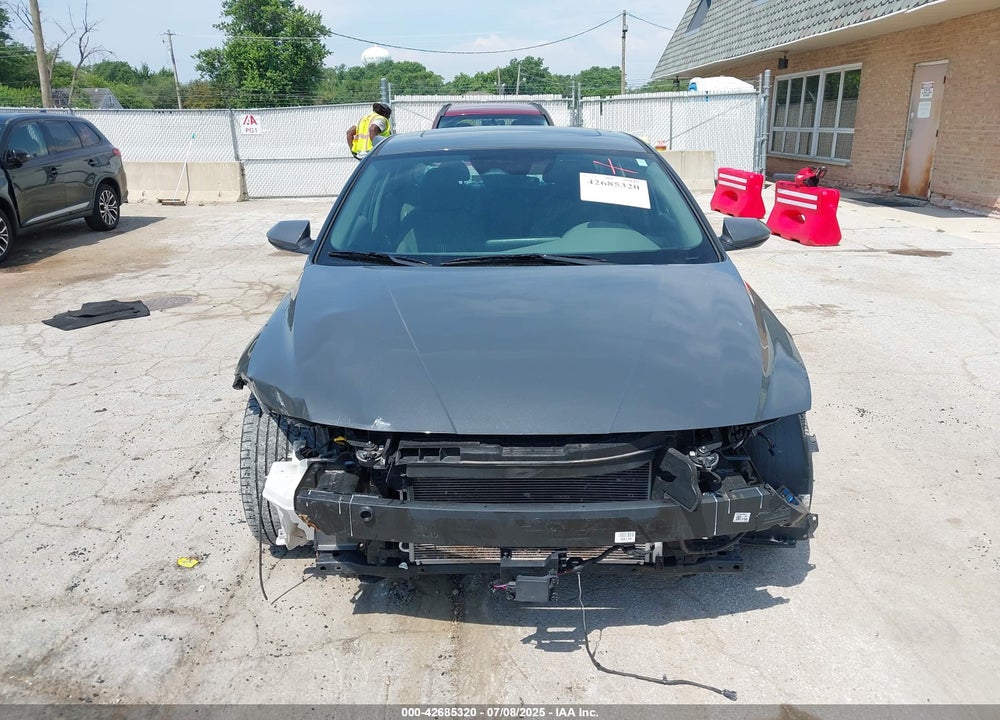 2024 HYUNDAI ELANTRA VIN: KMHLS4DG9RU672257