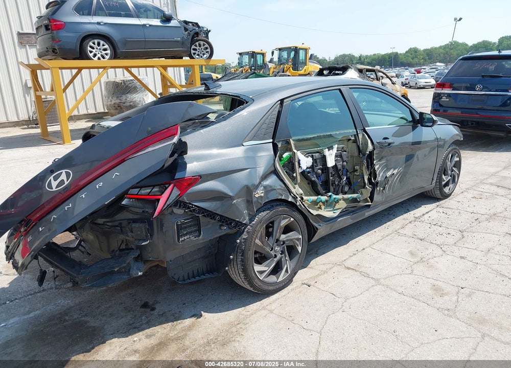 2024 HYUNDAI ELANTRA VIN: KMHLS4DG9RU672257