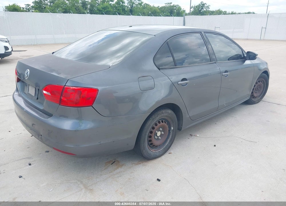 2011 VOLKSWAGEN JETTA VIN: 3VWDX7AJ5BM327343