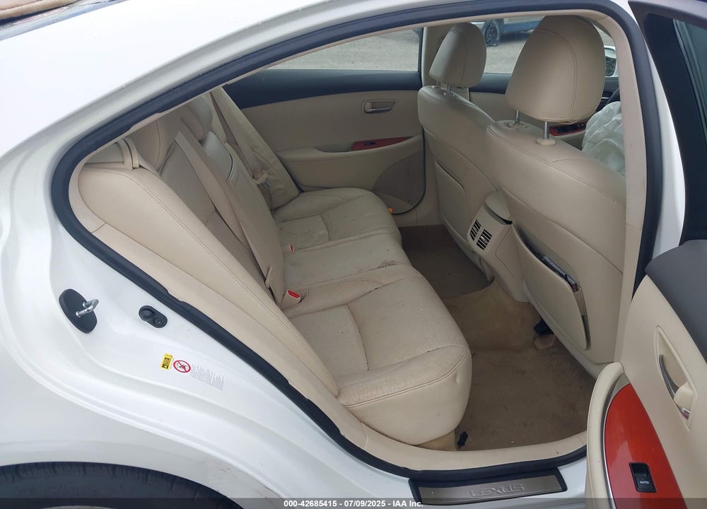 2011 LEXUS ES350 VIN: JTHBK1EG1B2440216