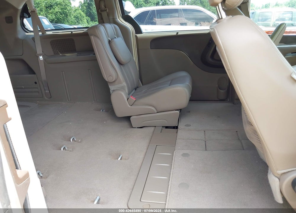2014 CHRYSLER TOWN & COUNTRY TOURING VIN: 2C4RC1BG1ER196476