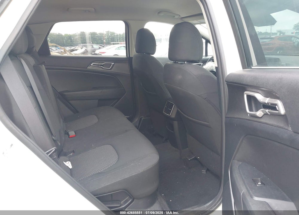 2023 KIA SPORTAGE HYBRID LX VIN: KNDPUCAG9P7083011