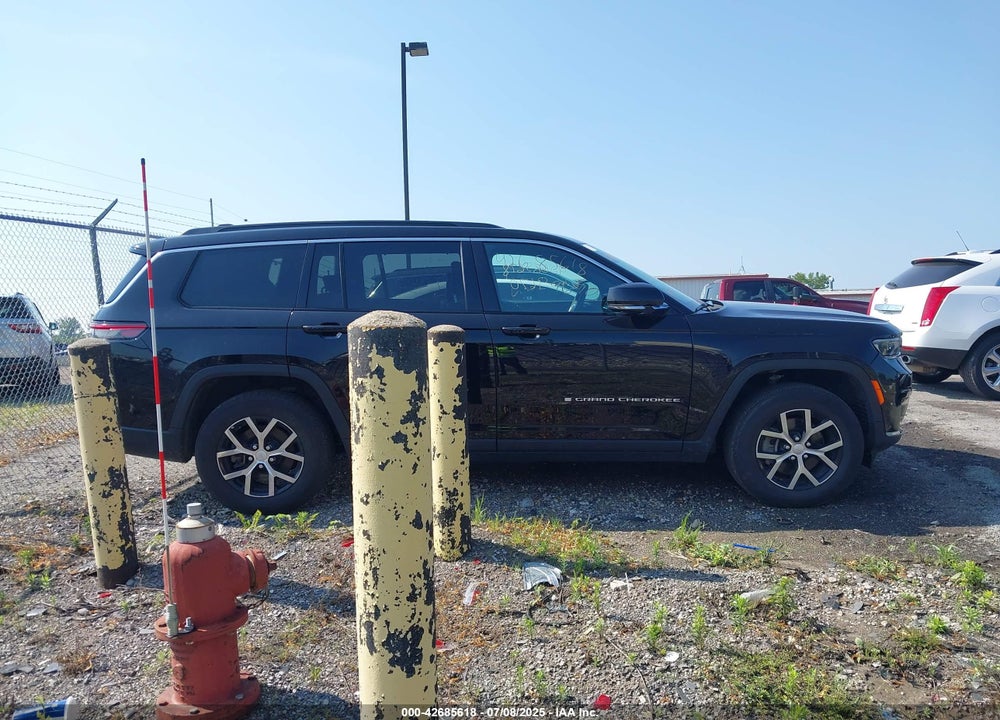 2024 JEEP GRAND CHEROKEE L VIN: 1C4RJKBG3R8549670