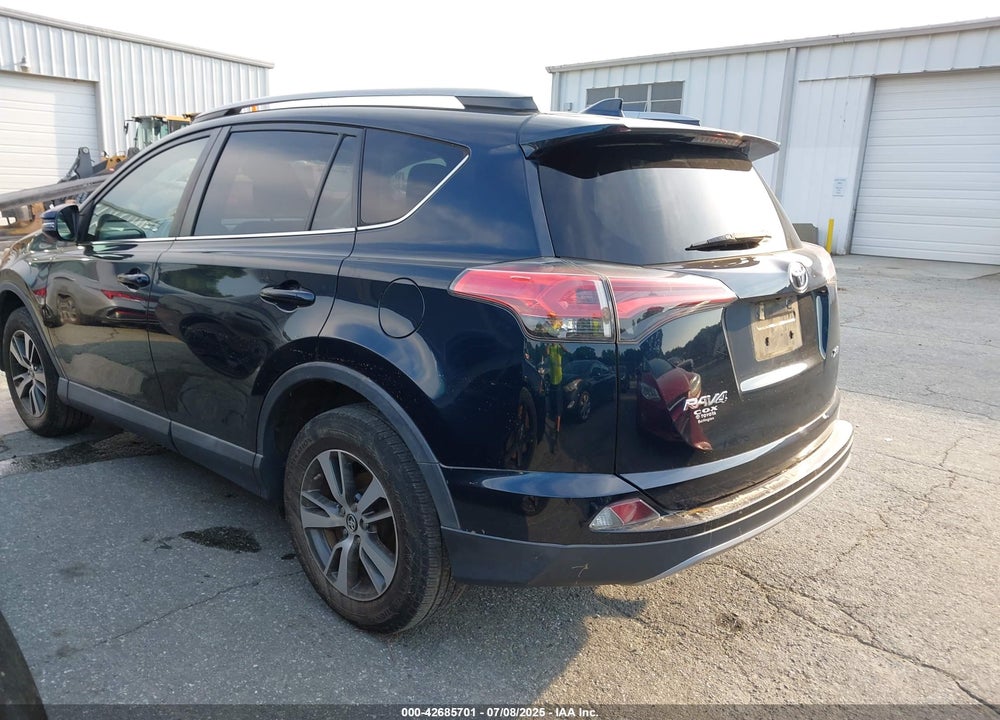 2018 TOYOTA RAV4 VIN: 2T3WFREV5JW417144
