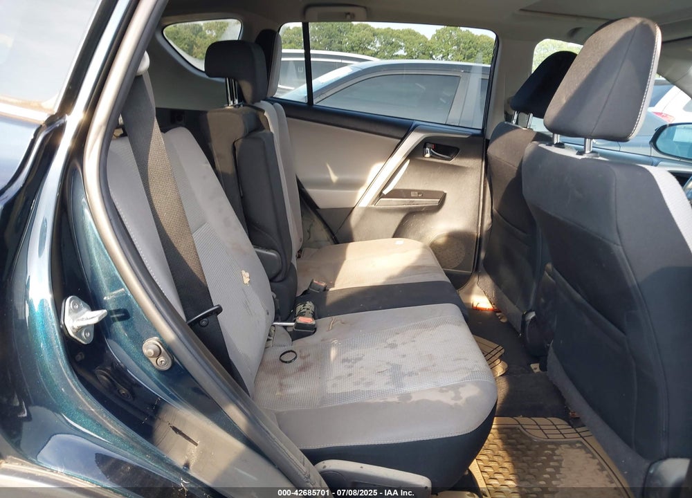 2018 TOYOTA RAV4 VIN: 2T3WFREV5JW417144