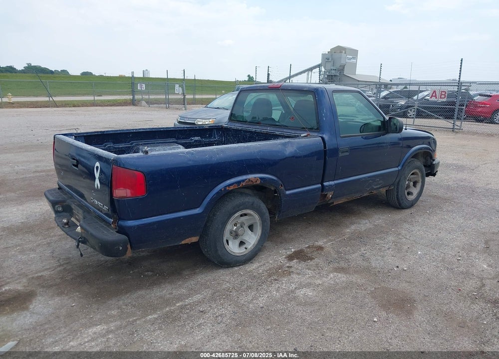 2003 CHEVROLET S-10 VIN: 1GCCS14H138232268