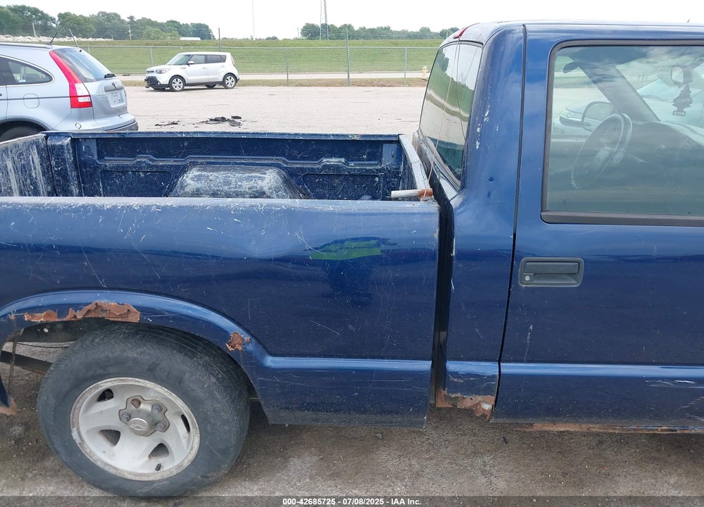 2003 CHEVROLET S-10 VIN: 1GCCS14H138232268